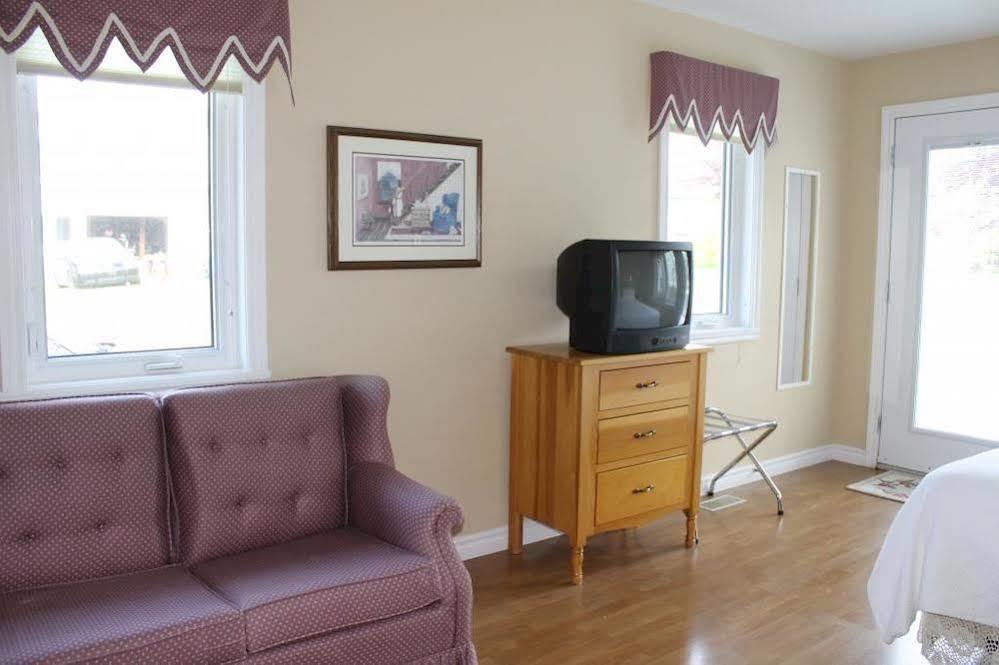 Mackenzie House B&B By Elevate Rooms ポート・ホークスベリ エクステリア 写真