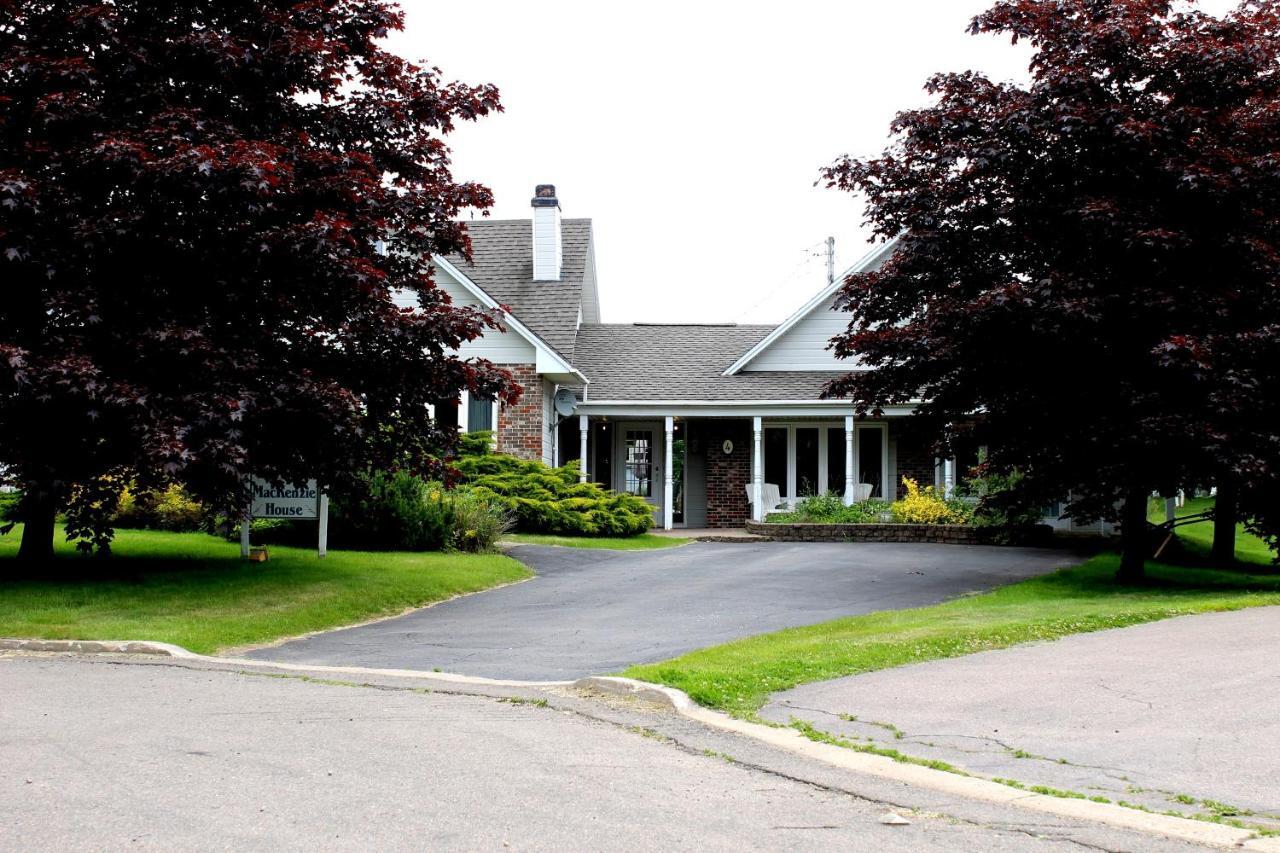 Mackenzie House B&B By Elevate Rooms ポート・ホークスベリ エクステリア 写真